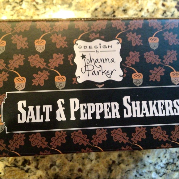 Johanna Parker turkey and owl Salt & Pepper Shakers 🍁 - Picture 14 of 16